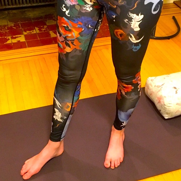 Wild floral full leg yoga pant - Picture 4 of 4